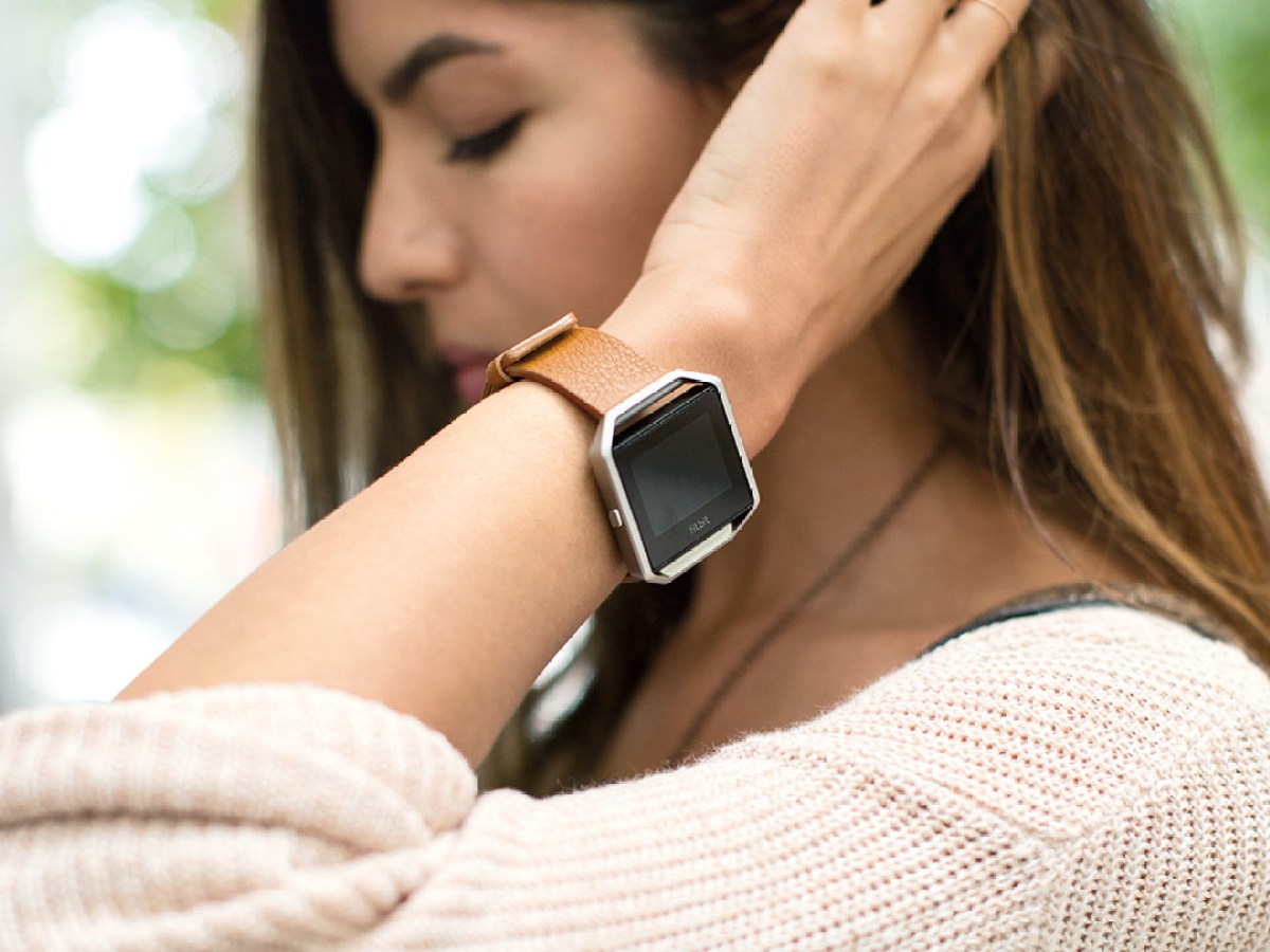 CES 2016 : Le Fitbit Blaze, une tentative laborieuse de montre design