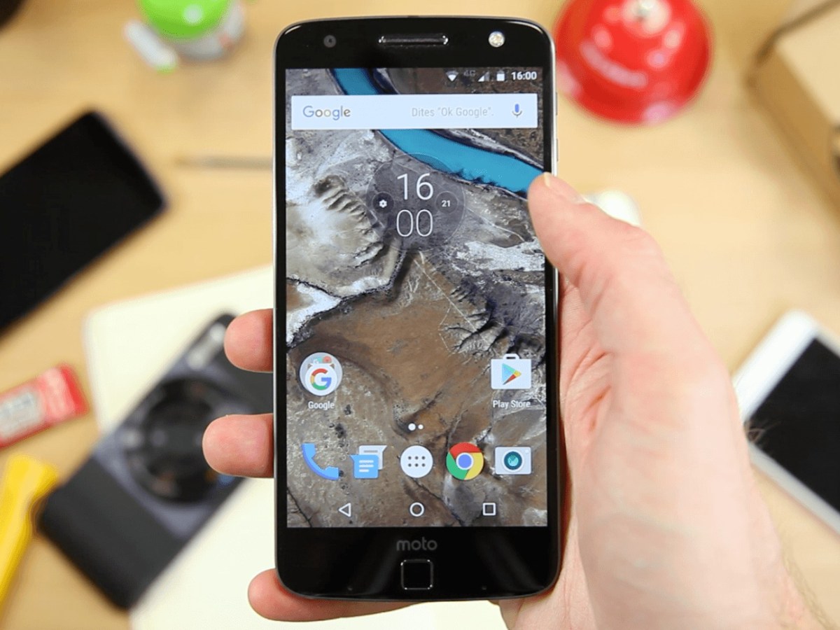 🔥 Bon plan : déstockage en cours sur le Lenovo Moto Z, à 299 euros sur Amazon Italie, livrable en France