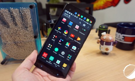 Test vidéo du HTC U Ultra : un smartphone performant et ingénieux...