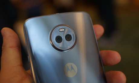 Motorola prépare une version Android One du Moto X4