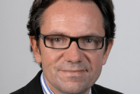 Frédéric Lefebvre régule l'e-commerce en alignant les dates des soldes