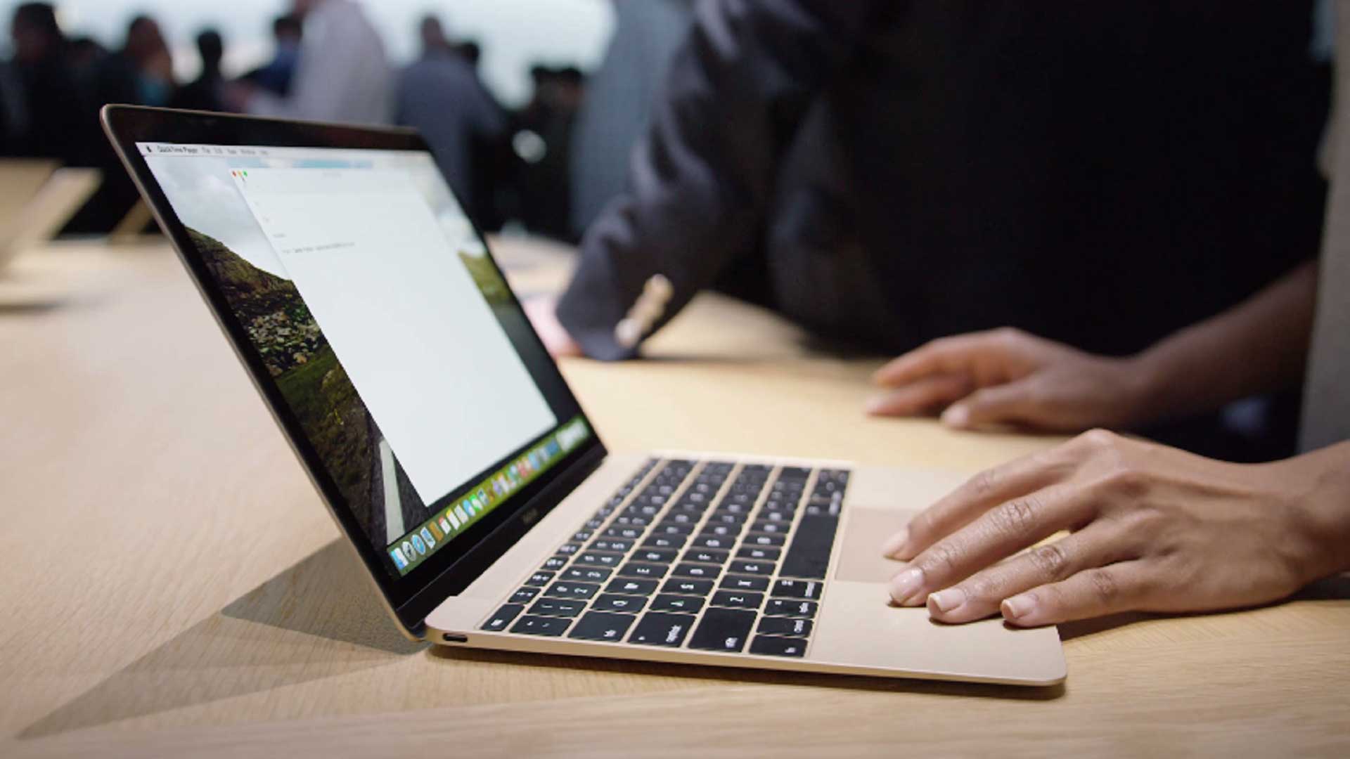 Apple does not want a merger between the Mac and the iPad