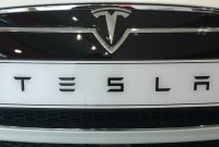 Comment l'autopilote d'une Tesla voit-il la route ?