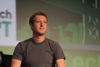 Mark Zuckerberg défend l'IA contre les craintes « irresponsables » d'Elon Musk