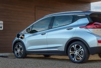 À batterie équivalente, la Chevy Bolt 2017 a plus d'autonomie que la Model S