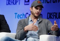 Ashton Kutcher développe des outils tech contre le trafic d'enfants organisé sur le web