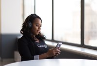 Free fait évoluer son forfait mobile avec 25 Go de données en roaming Europe/USA/Canada