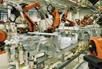 Après avoir conquis la robotique industrielle, Kuka lorgne du côté des robots domestiques