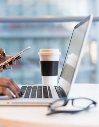 Sosh, Bouygues, RED by SFR, Free Mobile : quels sont les meilleurs forfaits 4G sans engagement en 2017 ?