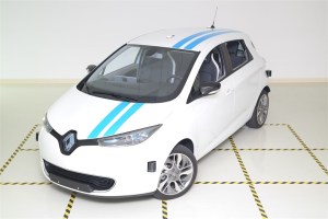 Renault se mesure aux pilotes professionnels pour sa conduite autonome