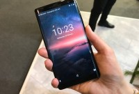 Au MWC, le Nokia 8 Sirocco souffle un vent de renouveau pour la marque