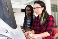 « Vous voyez bien que vos collègues likent ! » : les profils perso...