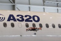 Airbus dévoile un drone pour vérifier le bon état de ses avions