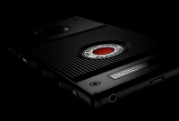 RED Hydrogen One : le smartphone de la démesure débarquera cet été