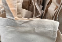 Les tote bags sont-ils vraiment plus écologiques que les sacs en plastique ?