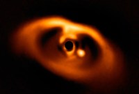 Des astronomes ont immortalisé une jeune exoplanète en formation