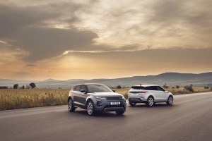 Le rétroviseur intérieur du nouveau SUV Land Rover est aussi un écran HD