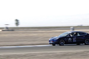 Une Model 3 Performance a été disqualifiée d'une course parce qu'elle est électrique