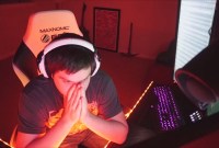 Un streamer de Fortnite reçoit 75 000 dollars en direct et bat le record...