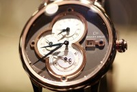 Swatch demande 100 millions de dollars à Samsung, accusé d'avoir copié les cadrans de...