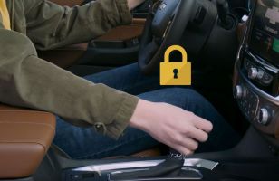 Une voiture qui ne démarre pas si vous n'avez pas mis votre ceinture :...