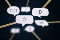Le SMS continue de se casser la figure en France face aux messageries instantanées