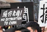 Hong Kong : YouTube ferme des centaines de chaînes accusées de servir la propagande...
