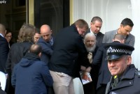 Julian Assange n'est plus poursuivi par la Suède : et maintenant ?