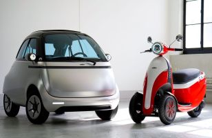 Vous ne verrez rien de plus mignon que cette mini-voiture et ce scooter électriques