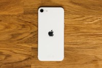 En France, Apple autorise désormais des boutiques à faire réparer un iPhone de manière...