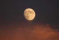 Eau sur la Lune : la Nasa annonce deux découvertes importantes
