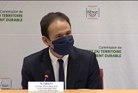 Cédric O se dit favorable à interdire le lancement automatique des vidéos en ligne