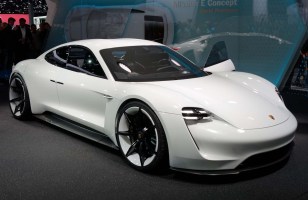 Porsche offrira 3 ans de recharge rapide gratuite avec sa Taycan