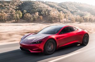 Tesla Roadster : une supercar avec un coffre assez grand pour partir en week-end...