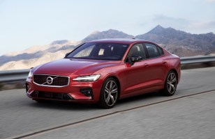 Nvidia annonce un partenariat avec Volvo et un « permis de conduire » pour...