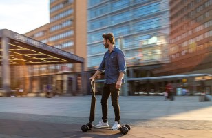 E-tron Scooter : cette trottinette électrique dévoilée par Audi coûte 2 000 €