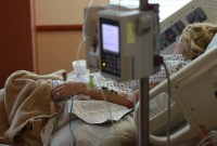 Covid-19 : pourquoi le nombre de lits de réanimation n'augmente-t-il pas ?
