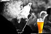 Les fumeurs transmettent-ils plus le covid que les autres ?