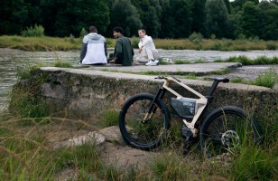 Ce vélo électrique de BMW est aussi une mini moto
