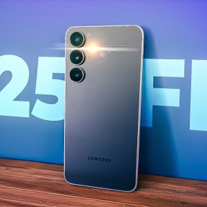Galaxy S25 FE : Un S25 + à 749€ ! Le MEILLEUR CHOIX chez Samsung ?