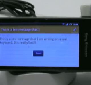 Une vidéo du Sony Ericsson LiveDock : un accessoire pour facilement utiliser une souris et clavier