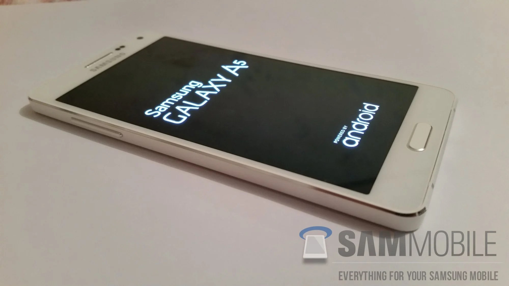 Galaxy A5 : un processeur 64 bits pour le téléphone de Samsung qui se dévoile en vidéo