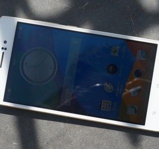 Test de l’Oppo R5, le mobile taille mannequin