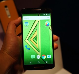 Prise en main du Motorola Moto X Play, un « vrai » milieu de gamme