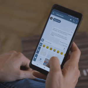 Android Messages va enfin égaler iMessage grâce à la fonctionnalité « Chat » et au RCS