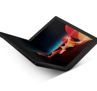 Lenovo ThinkPad X1 Fold : la première tablette avec un écran OLED pliable