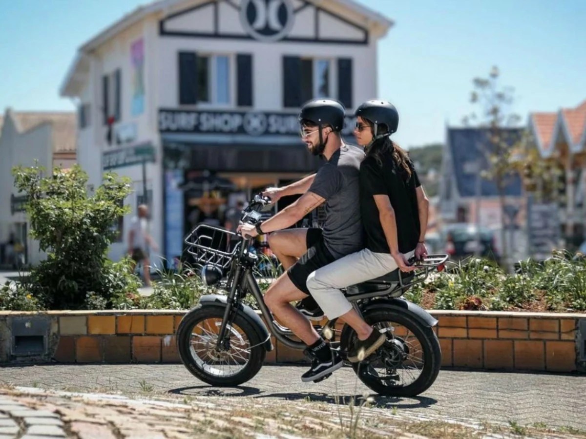 Elwing Yuvy : ce vélo électrique biplace et sa kyrielle d’accessoires veulent révolutionner votre quotidien