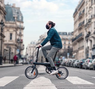 Test du Xiaomi Mi Smart Electric Folding Bike : tout mignon, très pratique et bon marché