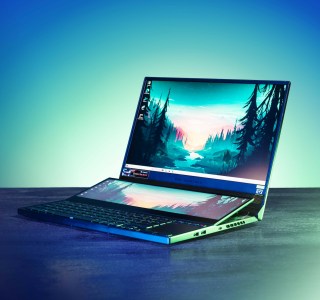 Test de l&rsquo;Asus ROG Zephyrus Duo 15 SE (GX551) : trois nouveautés qui changent tout