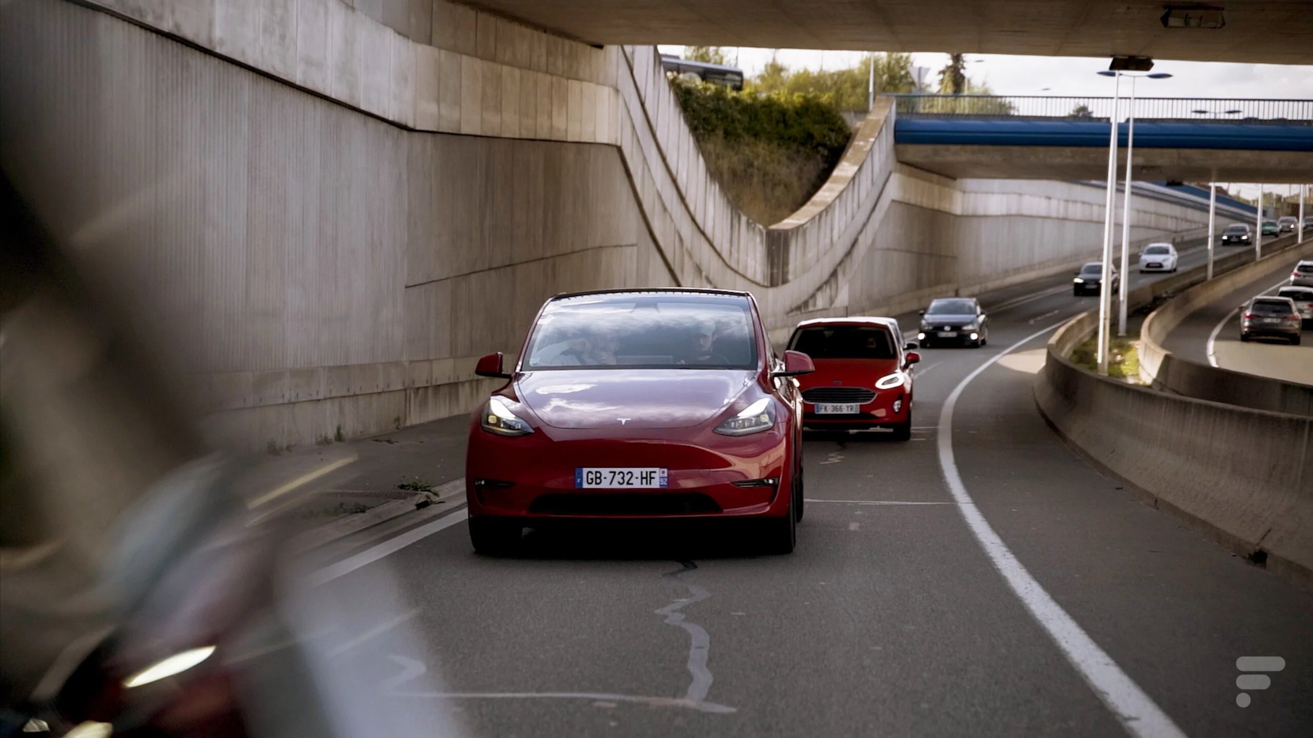 Conduite autonome : Tesla franchit un nouveau cap, tout en prudence